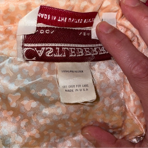 VTG Castleberry Pastel Peach Collared Blouse with Pleated Skirt Set - Picture 11 of 16